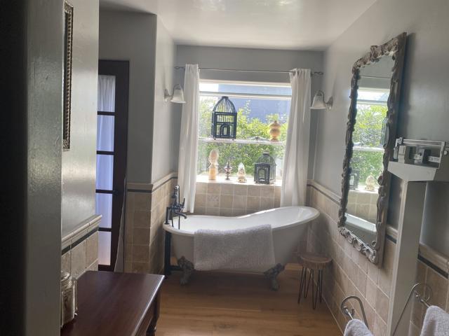 Detail Gallery Image 6 of 20 For 2241 California St, Oceanside,  CA 92054 - 4 Beds | 4/1 Baths