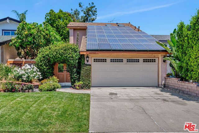 30757 Canwood Street, Agoura Hills CA: https://media.crmls.org/mediaz/9651c8fc-3169-477a-bc9b-034071ae1312.jpg