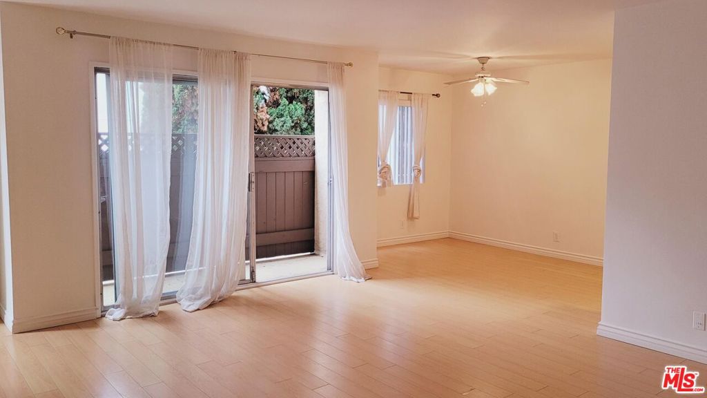 818 7th Street #4