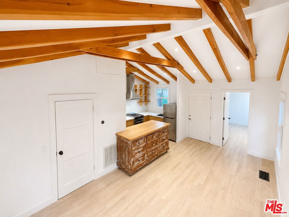 6853 Alta Loma Terrace