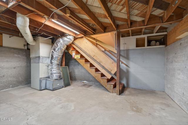 281 Glen Ellen Drive, Ventura CA: https://media.crmls.org/mediaz/96552f8d-4cd4-41a3-affe-fa7f51846a08.jpg