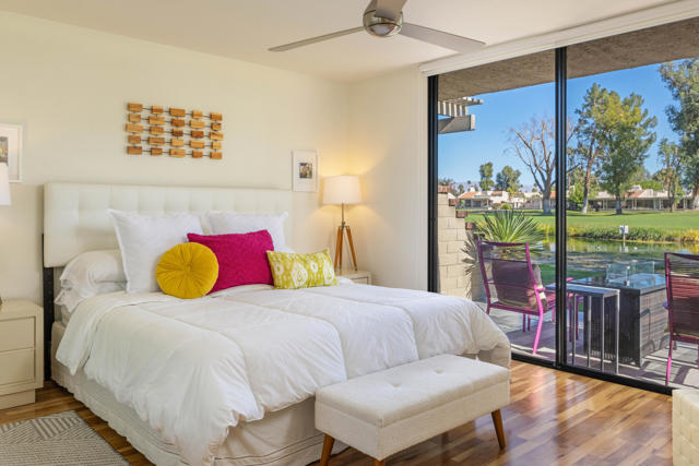 2910 Calle Loreto, Palm Springs CA: https://media.crmls.org/mediaz/965548f0-78d7-441d-a39c-258f07a86be4.jpg