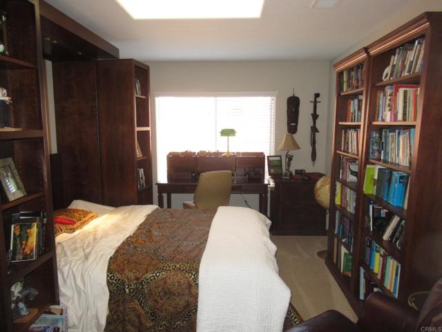 Detail Gallery Image 14 of 44 For 4631 Cyrus Way, Oceanside,  CA 92056 - 3 Beds | 3 Baths