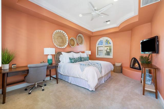 49606 Montana Way, La Quinta CA: https://media.crmls.org/mediaz/965680ff-77f6-4f94-8f23-ad639e523ca9.jpg