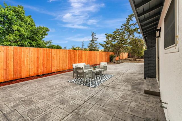6883 Langmuir Lane, Dublin CA: https://media.crmls.org/mediaz/9656e4b2-f723-42f8-a721-6505e18cffda.jpg