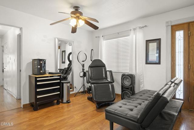 Detail Gallery Image 4 of 52 For 320 D St, Fillmore,  CA 93015 - 4 Beds | 2/1 Baths