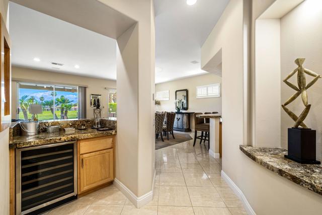 78328 Calle Las Ramblas, La Quinta CA: https://media.crmls.org/mediaz/965972e0-954d-4f09-bcc8-de9d5e8512fc.jpg
