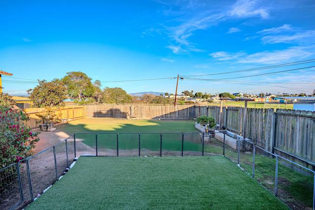 Detail Gallery Image 23 of 27 For 425 8th St, Imperial Beach,  CA 91932 - 3 Beds | 2 Baths