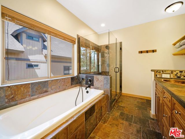 919 Mcalister Road, Big Bear City CA: https://media.crmls.org/mediaz/965a9f7a-615e-4b8f-864b-e609d56f8453.jpg