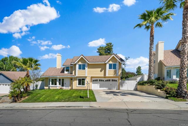 41910 Humber Drive, Temecula CA: https://media.crmls.org/mediaz/965cbf7c-668c-48ad-8ddb-c76976c05960.jpg
