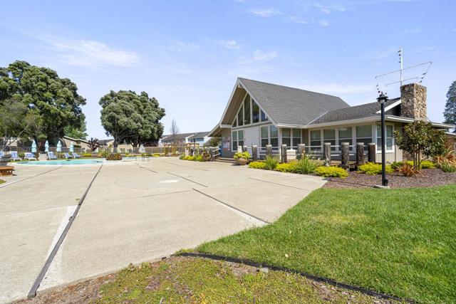 758 Pinta Lane, Foster City CA: https://media.crmls.org/mediaz/965d0570-deb6-45c6-9155-05e174ec6518.jpg