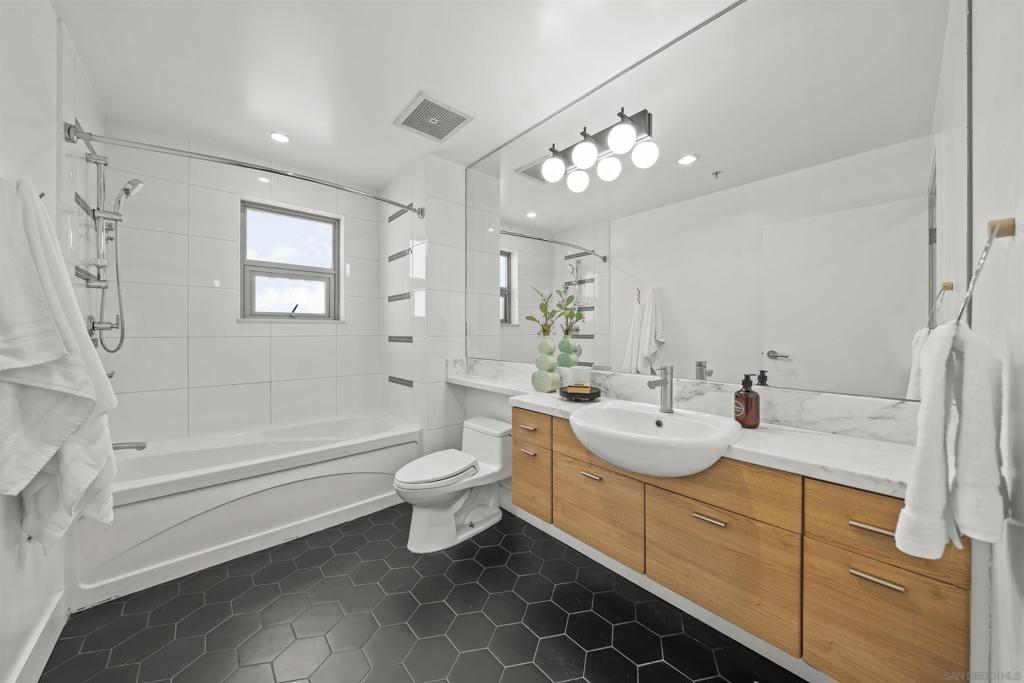 575 6th Ave - photo 20