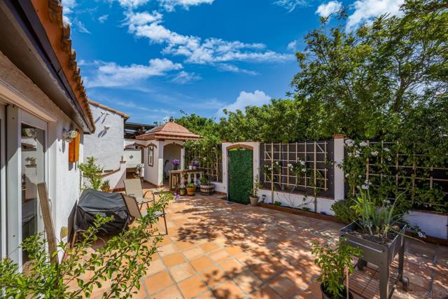 2541 Haller St, San Diego CA: https://media.crmls.org/mediaz/966012d5-96c0-422e-8a5c-978e210532cb.jpg