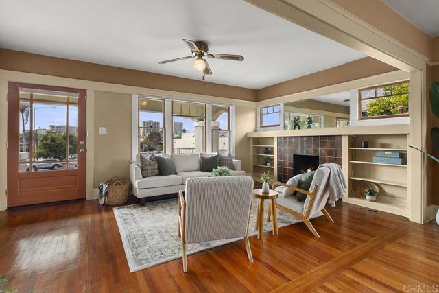 3805 Louisiana Street, San Diego CA: https://media.crmls.org/mediaz/9660bce4-94e2-48b8-b493-c772b9863a25.jpg