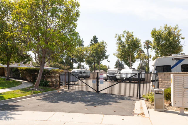 5247 San Francesca, Camarillo CA: https://media.crmls.org/mediaz/96610260-217c-47b6-95e1-fbf8cb310d96.jpg
