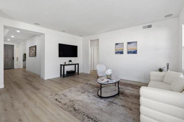 Detail Gallery Image 19 of 50 For 1086 Augusta Pl, Chula Vista,  CA 91915 - 5 Beds | 3 Baths