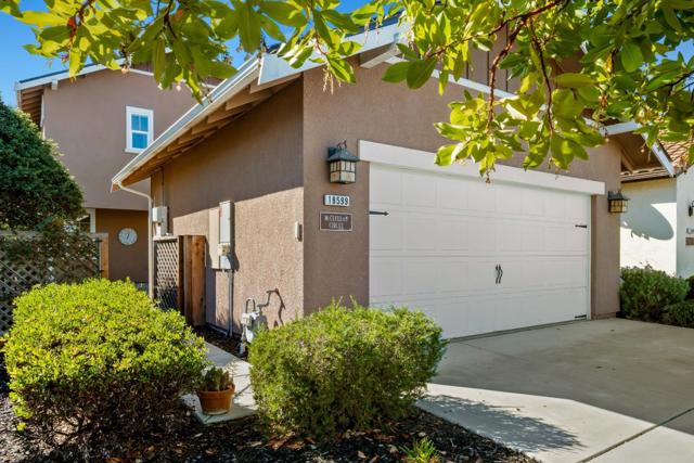18599 McClellan Circle,  CA: https://media.crmls.org/mediaz/96636fdc-9ca9-465c-9955-6787a5f49bcc.jpg