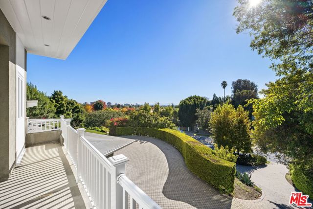 Drew Fenton | 11215 W Sunset Boulevard Los Angeles CA | MLS: 7520415 Drew Fenton | 11215 W Sunset Boulevard Los Angeles CA | MLS: 7520415