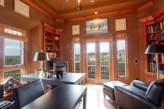 7206 Aviara Drive, Carlsbad CA: https://media.crmls.org/mediaz/96639c8b-5adc-48ed-9710-2ba2021c0d29.jpg