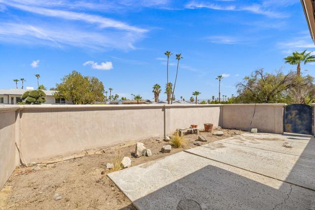 38280 Chuperosa Lane, Cathedral City CA: https://media.crmls.org/mediaz/9663a9a6-9759-4a75-bbbc-b08ff3a63969.jpg