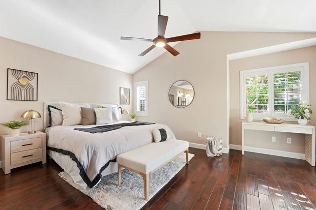 10462 Rancho Carmel Dr, San Diego CA: https://media.crmls.org/mediaz/96644d32-98d6-4b06-bb06-87cbf3c098ad.jpg