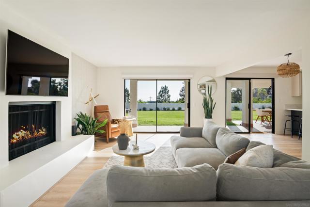 2524 Luciernaga St, Carlsbad CA: https://media.crmls.org/mediaz/96646eeb-5a85-49fe-8324-5c1ccdba1c12.jpg
