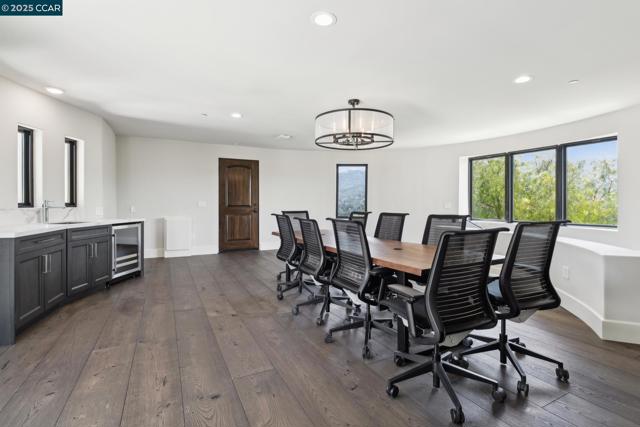 1021 Via Del Gato, Alamo CA: https://media.crmls.org/mediaz/966512fc-5443-4124-9d51-b6f64123678d.jpg