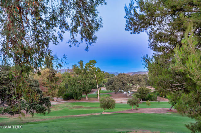 362 Cherry Hills Court, Thousand Oaks CA: https://media.crmls.org/mediaz/96657ba6-9834-4a92-bfe6-74ca0acc9b6d.jpg