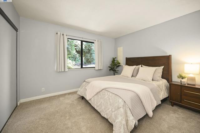 211 Arthur Ct, Danville CA: https://media.crmls.org/mediaz/966602df-7a10-428b-941d-623a74a3ca40.jpg