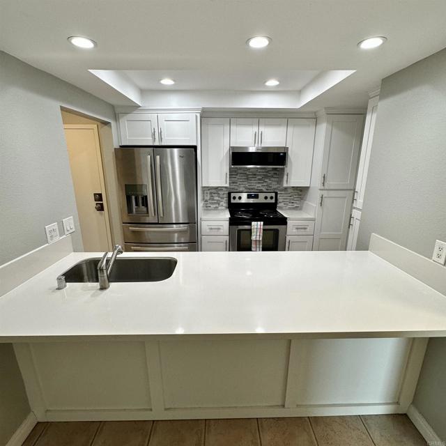 Detail Gallery Image 8 of 21 For 178 Fourth Ave #12,  Chula Vista,  CA 91910 - 2 Beds | 2 Baths