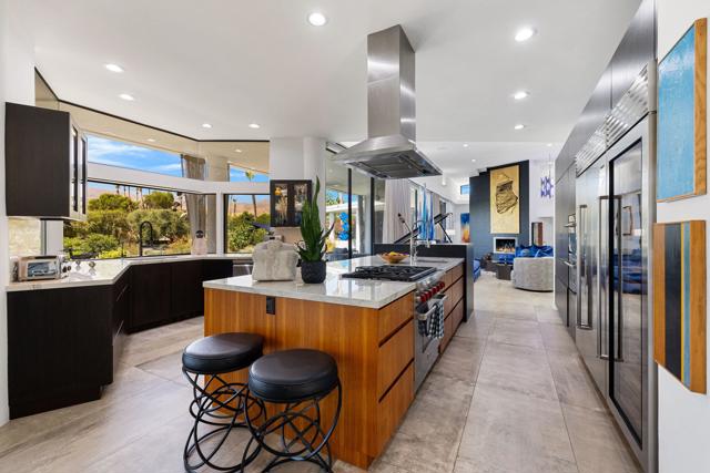 21 Clancy Lane Estates, Rancho Mirage CA: https://media.crmls.org/mediaz/966860a0-a6d1-4ad7-b9fb-366a2ab3c10c.jpg