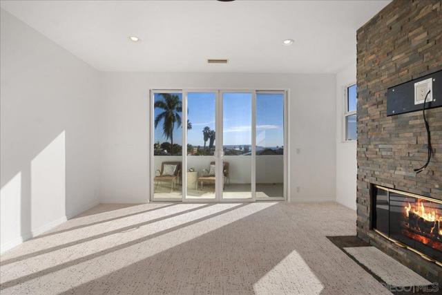 819 Van Nuys St, San Diego CA: https://media.crmls.org/mediaz/96687463-6a38-416f-90f2-1d1d1e5c4fa5.jpg