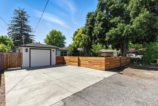 756 7th Avenue, Redwood City CA: https://media.crmls.org/mediaz/9669f093-f697-41c1-8644-a2ef5901da3b.jpg