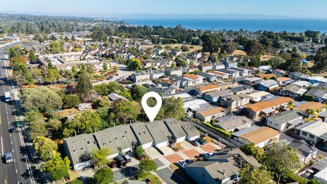 2834 Casa De Vida Drive, Aptos CA: https://media.crmls.org/mediaz/966a4984-84e6-43bf-bb97-a4fb879d0392.jpg