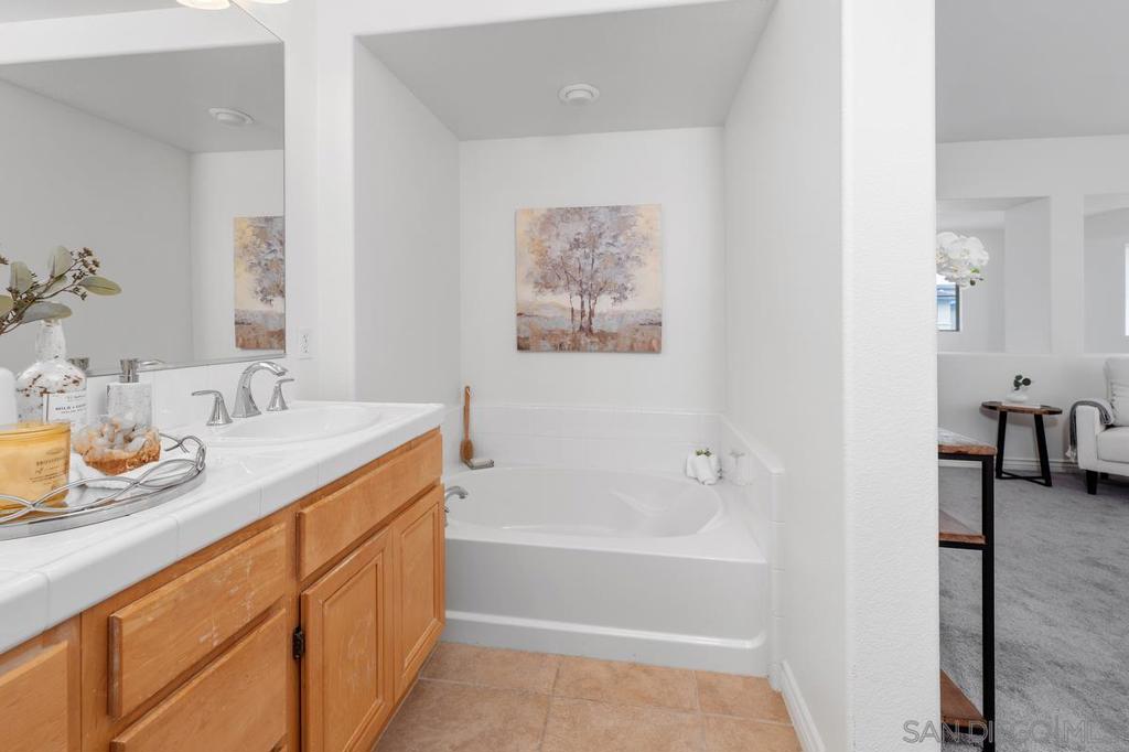 9213 Piantino Way - photo 12