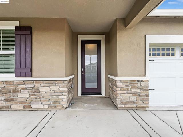 2211 Reunion Ln, Rio Vista CA: https://media.crmls.org/mediaz/966a7c95-d969-45b2-8737-8f87b39a7050.jpg