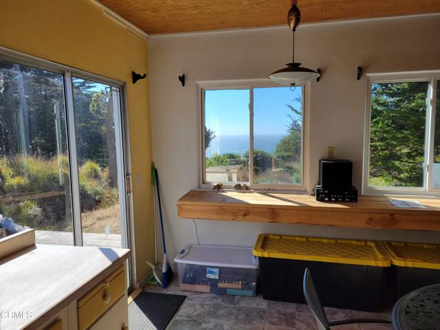 Detail Gallery Image 3 of 21 For 33620 Highway 1, Gualala,  CA 95445 - 3 Beds | 1 Baths