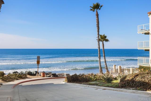 1112 S Pacific Street, Oceanside CA: https://media.crmls.org/mediaz/966b7b1e-c34f-4e52-933d-8399dd3c47fb.jpg