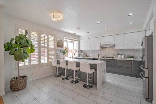 15180 Orion Rd, San Leandro CA: https://media.crmls.org/mediaz/966b8282-388c-4952-8289-949482cf5cd1.jpg