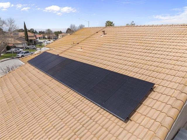 1980 Ponderosa Court, Hollister CA: https://media.crmls.org/mediaz/966baa6d-5a14-488d-a6d1-278d1a40784f.jpg