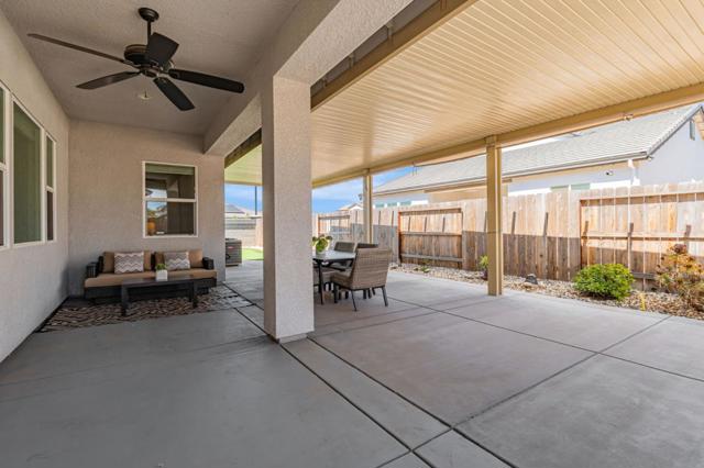 2408 Dilip Drive, Manteca CA: https://media.crmls.org/mediaz/966c24de-a3a9-44c2-a997-fa6844c1ba99.jpg
