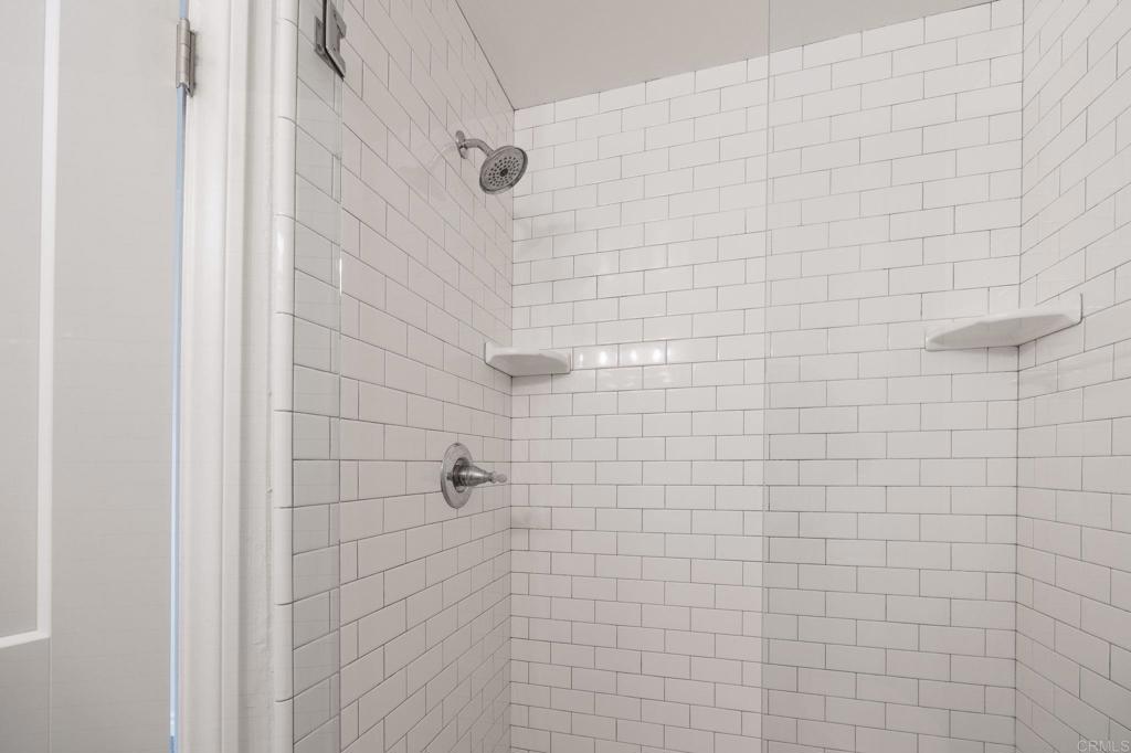 806 Sierra Avenue - photo 17