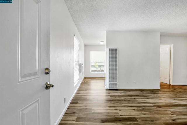 Image 18 of 37 For 2236 Hillsborough Ct