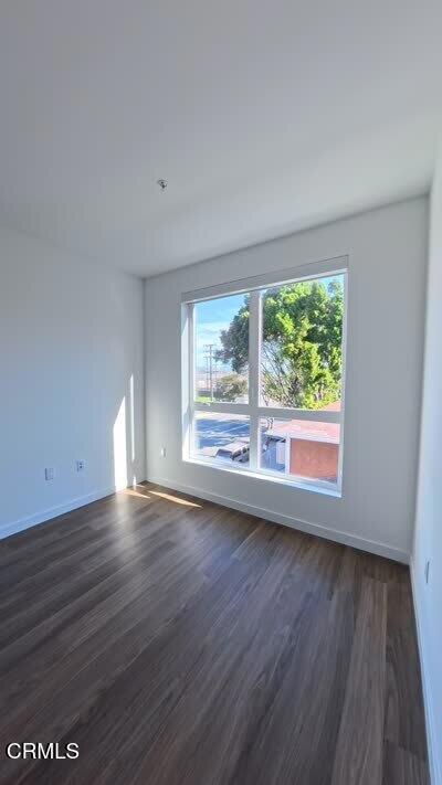 Detail Gallery Image 9 of 13 For 18900 Parthenia St #301,  Northridge,  CA 91324 - 1 Beds | 1 Baths