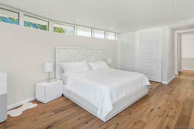 1 The Point, Coronado CA: https://media.crmls.org/mediaz/966ef919-fc71-447c-939e-f6f901e0cd8b.jpg