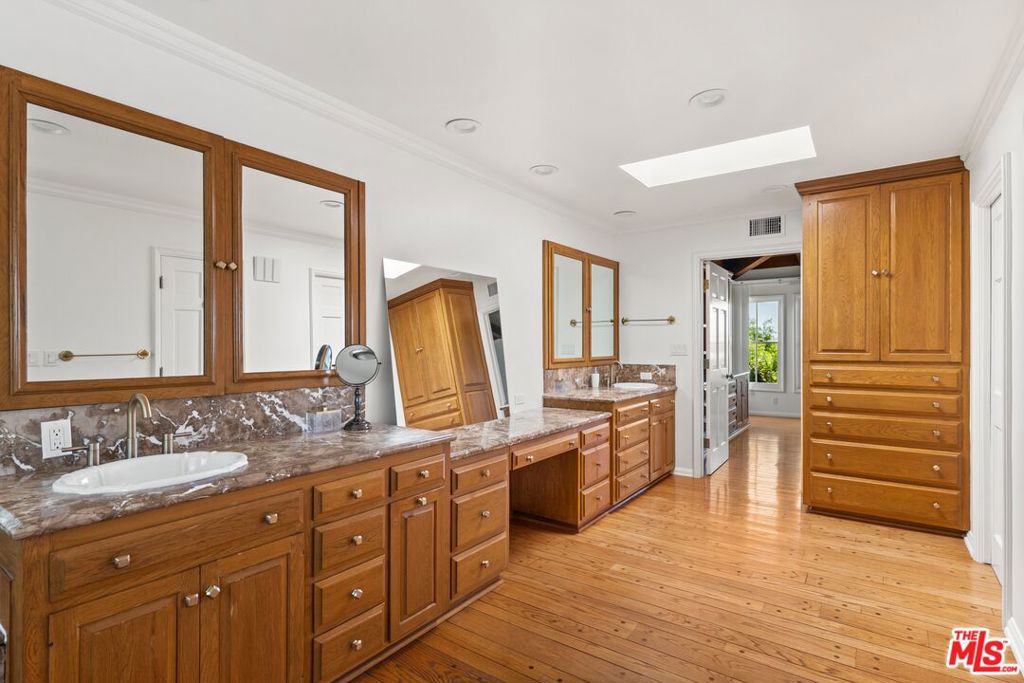 MLS #26864755 image #9
