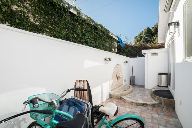 Detail Gallery Image 34 of 37 For 214 Pearl St, Redondo Beach,  CA 90277 - 2 Beds | 2 Baths