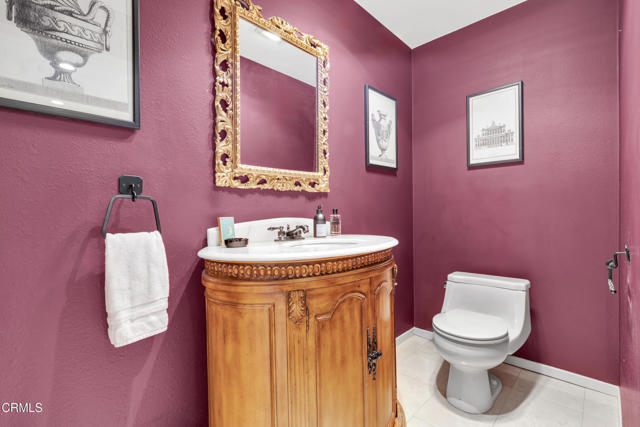 1602 Golf Club Drive, Glendale CA: https://media.crmls.org/mediaz/96734b7a-329a-4d3b-9175-d68544fb5e08.jpg