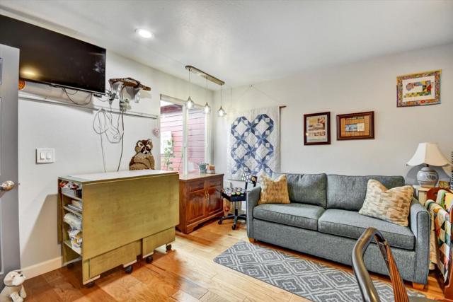 4214 Gull Cove Way, Capitola CA: https://media.crmls.org/mediaz/96735063-654f-40fa-a971-6112f9fb6ffe.jpg