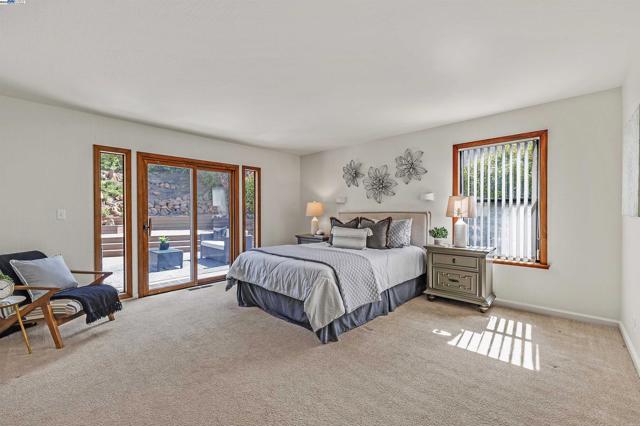 1068 Concord St, Pleasanton CA: https://media.crmls.org/mediaz/9673647b-b79b-4be1-b94b-bcb4e025ee7c.jpg